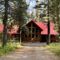 Lodgepole Pines Retreat - Cabin Rental in Island Park, Idaho