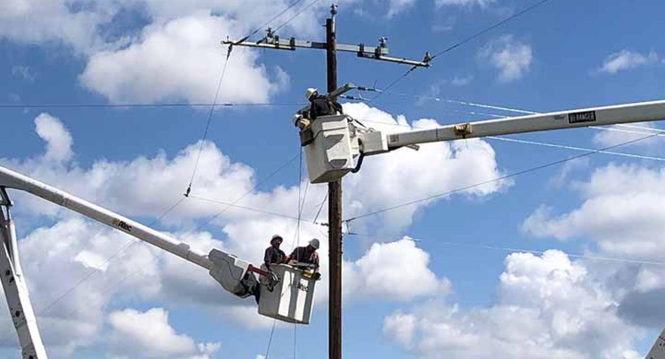 Linemen Working