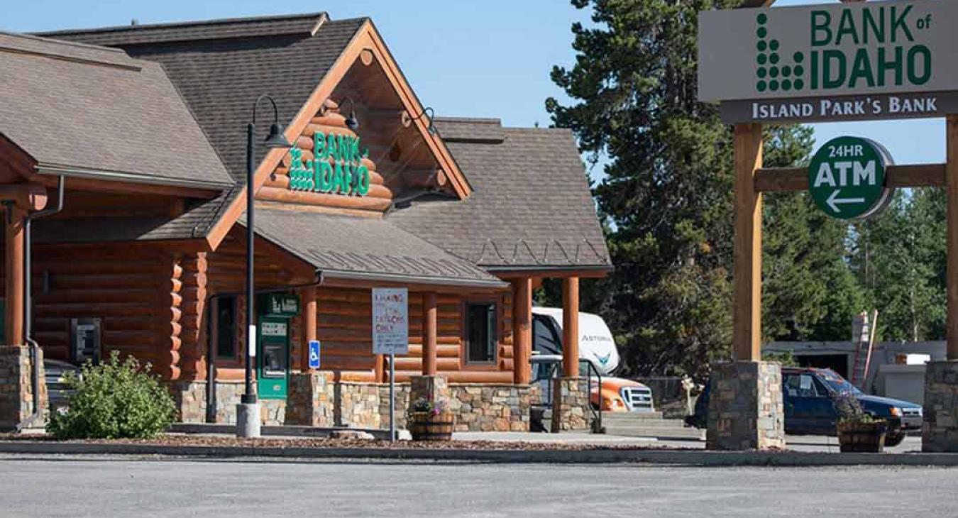 Citizens Community Bank – Island Park Branch