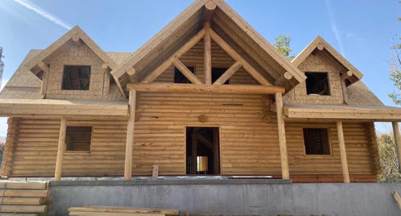Island Park Log Cabin Builder