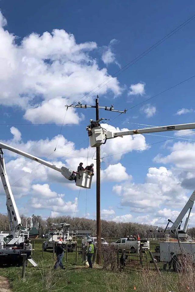 Linemen Working